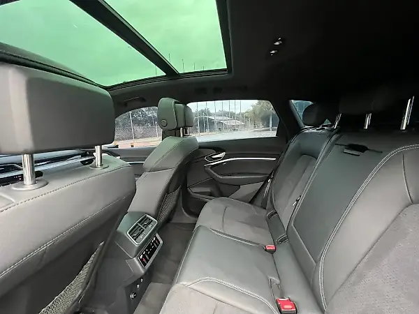 Audi Q8 E-tron - Imagem 10