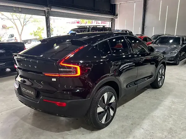 Volvo C40 Recharge - Imagem 10