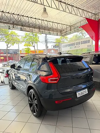 Volvo XC40 Recharge - Imagem 4