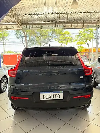 Volvo XC40 Recharge - Imagem 7