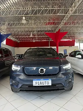 Volvo XC40 Recharge - Imagem 1