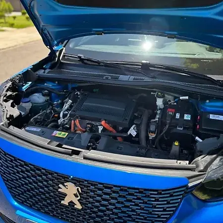 Peugeot E-2008 - Imagem 14