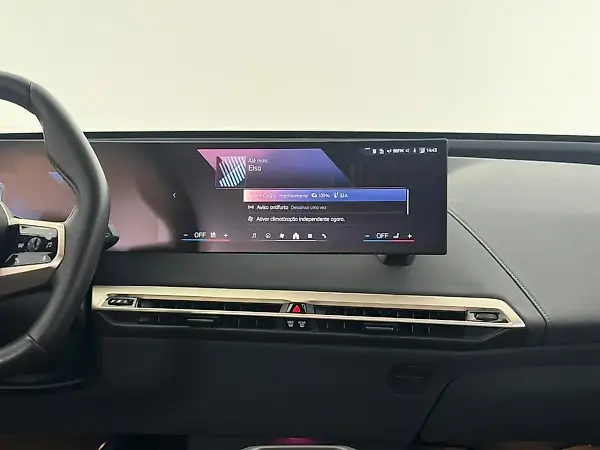 BMW Ix - Imagem 8