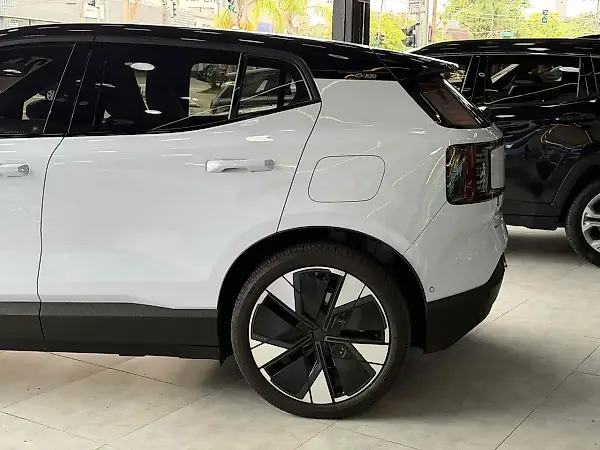 Volvo EX30 - Imagem 5