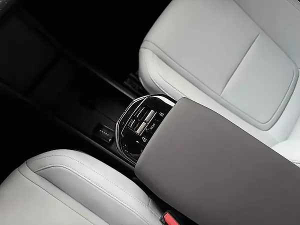 Volvo EX30 - Imagem 11