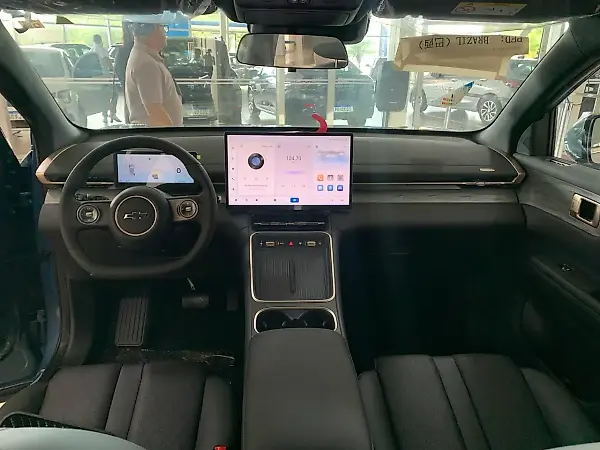 Chevrolet Captiva EV - Imagem 12