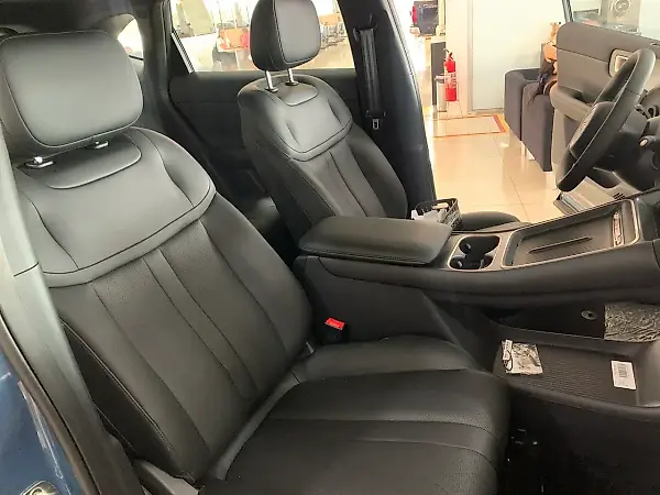 Chevrolet Captiva EV - Imagem 16