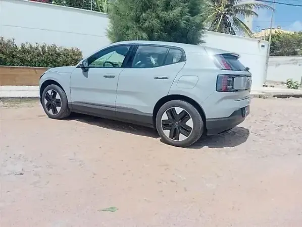 Volvo EX30 - Imagem 4
