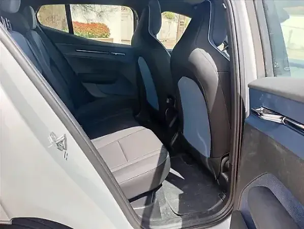 Volvo EX30 - Imagem 17