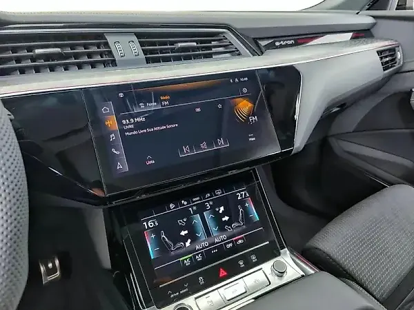 Audi Q8 E-tron - Imagem 11