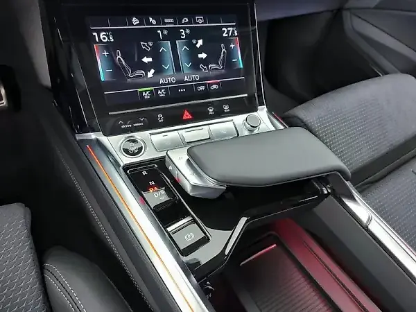 Audi Q8 E-tron - Imagem 12