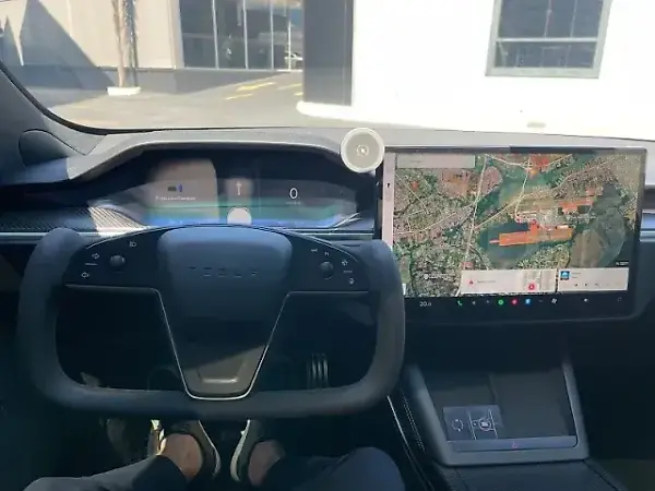Tesla Model S - Imagem 8