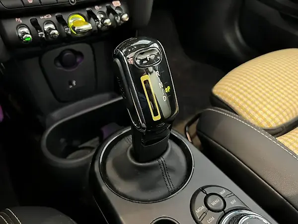 Mini Cooper SE - Imagem 11