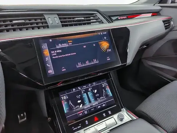 Audi Q8 E-tron - Imagem 12