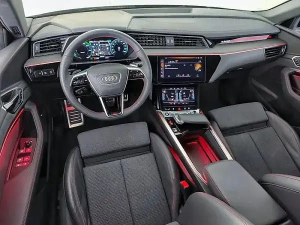Audi Q8 E-tron - Imagem 14