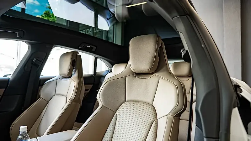 Porsche Taycan - Imagem 10