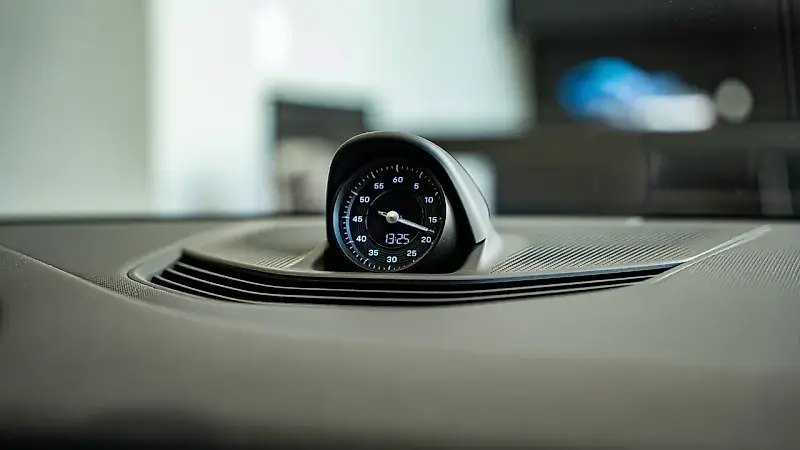 Porsche Taycan - Imagem 15