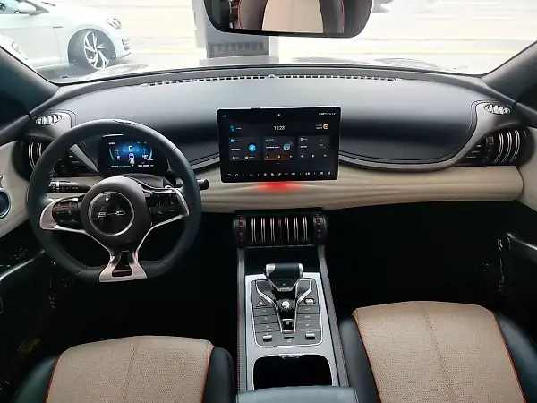 BYD Yuan Plus - Imagem 9
