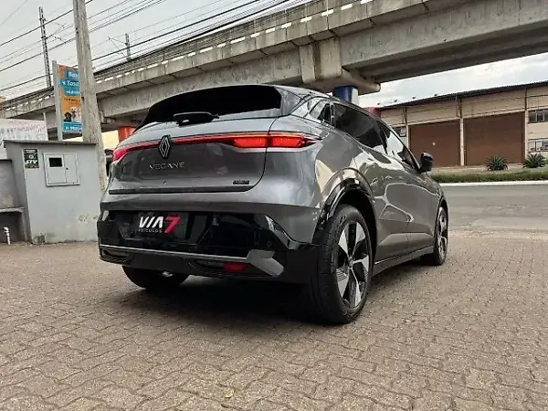 Renault Megane E-tech Electric - Imagem 9