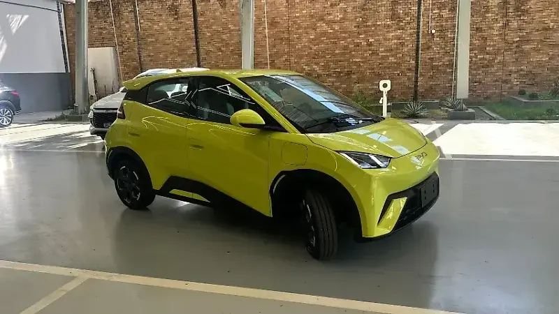 BYD Dolphin Mini - Imagem 1
