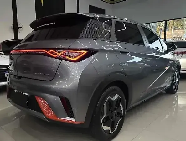 BYD Dolphin - Imagem 1