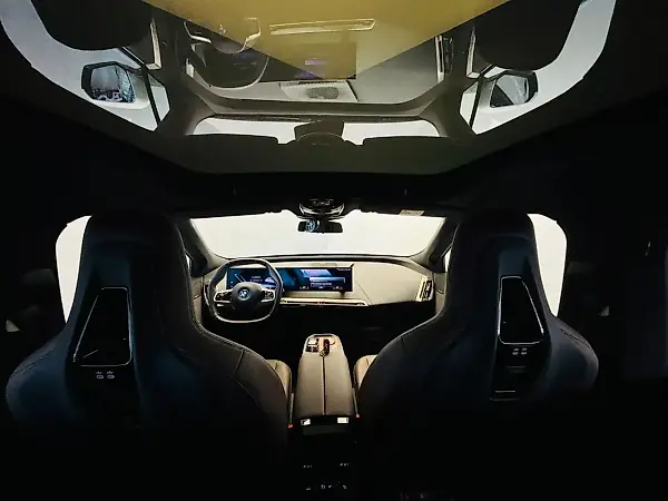 BMW Ix - Imagem 3