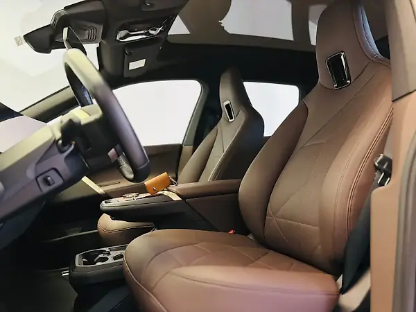 BMW Ix - Imagem 11