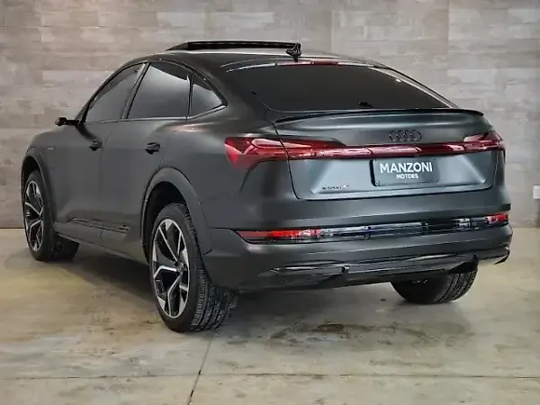 Audi E-tron S Sportback - Imagem 2