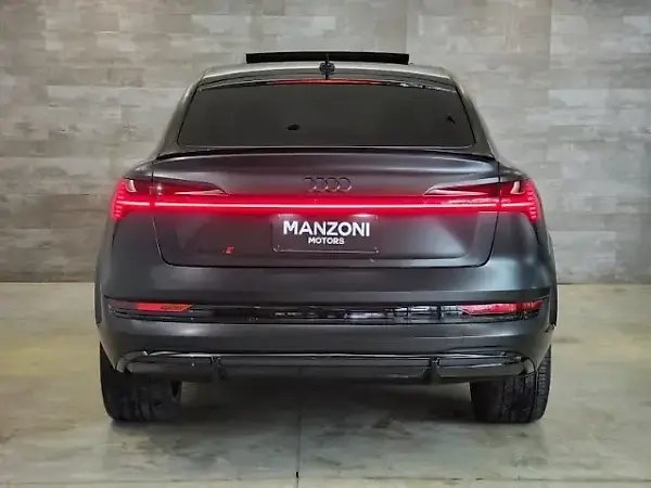 Audi E-tron S Sportback - Imagem 6