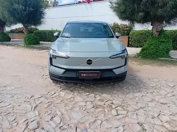 Volvo EX30 - Imagem 2