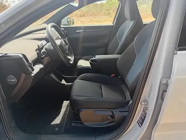 Volvo EX30 - Imagem 11