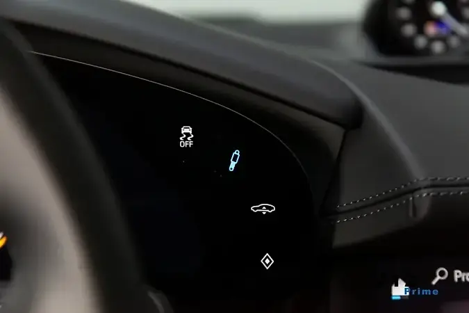 Porsche Taycan - Imagem 18