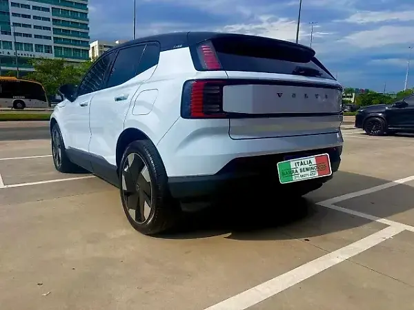 Volvo EX30 - Imagem 17