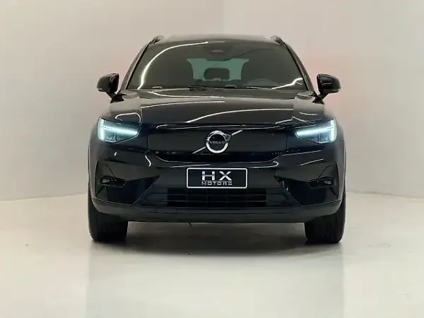 Volvo XC40 Recharge - Imagem 2