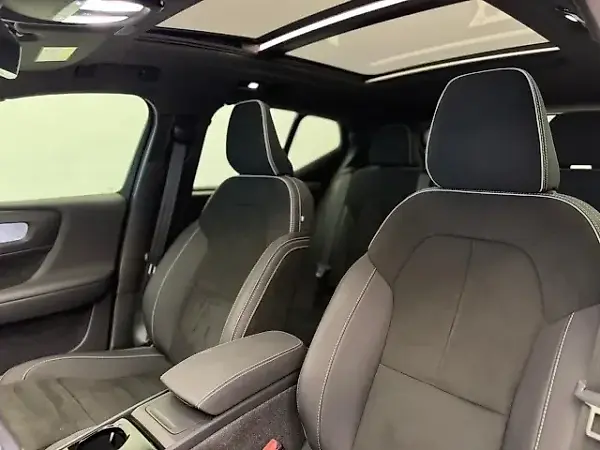 Volvo XC40 Recharge - Imagem 11