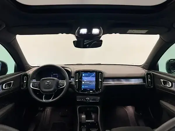 Volvo XC40 Recharge - Imagem 6