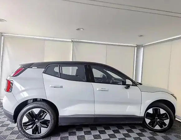 Volvo EX30 - Imagem 7