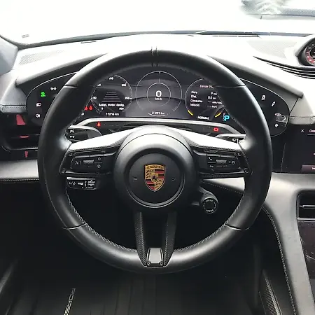 Porsche Taycan - Imagem 11