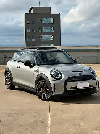 Mini Cooper SE - Imagem 1
