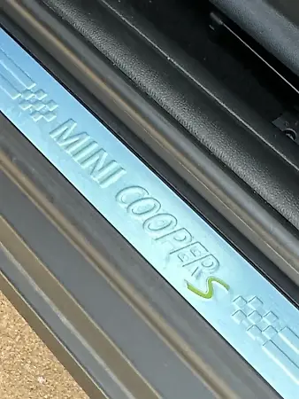 Mini Cooper SE - Imagem 12