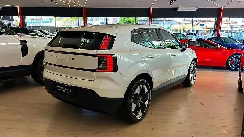 Volvo EX30 - Imagem 3