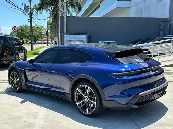 Porsche Taycan - Imagem 4