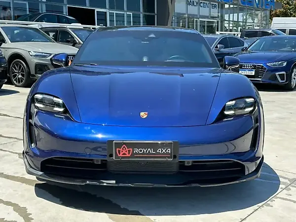 Porsche Taycan - Imagem 2