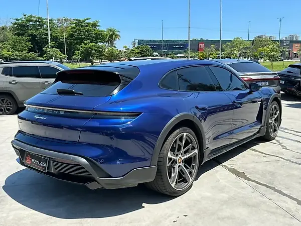 Porsche Taycan - Imagem 6