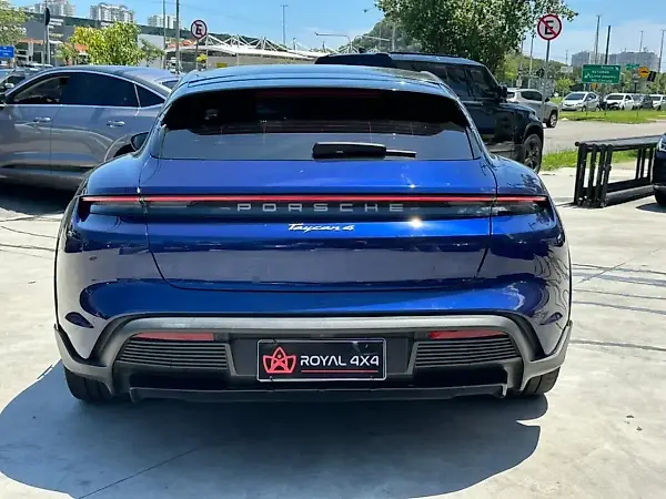 Porsche Taycan - Imagem 5