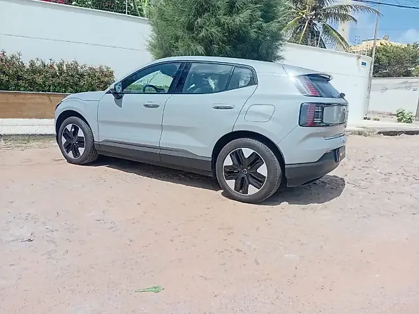 Volvo EX30 - Imagem 16