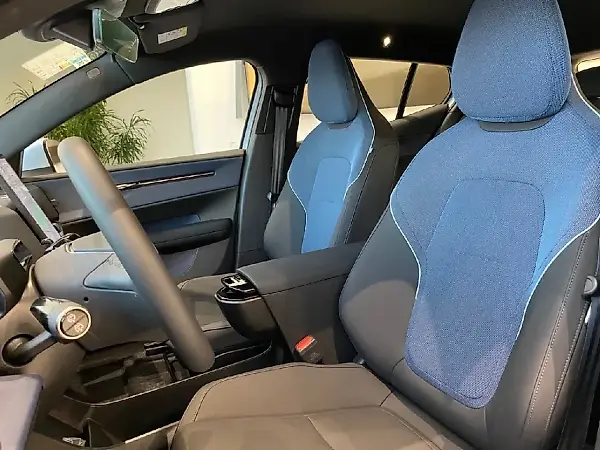 Volvo EX30 - Imagem 11