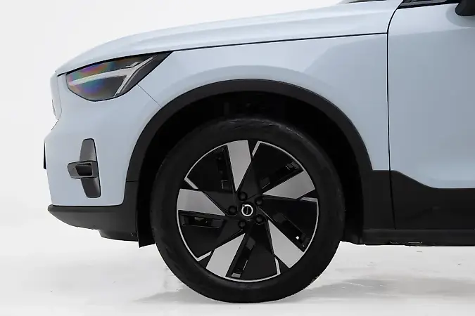 Volvo XC40 Recharge - Imagem 6