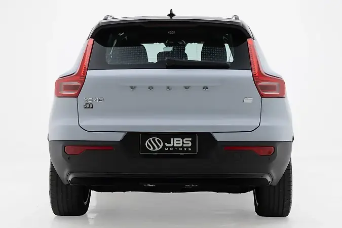 Volvo XC40 Recharge - Imagem 7