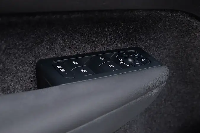 Volvo XC40 Recharge - Imagem 18